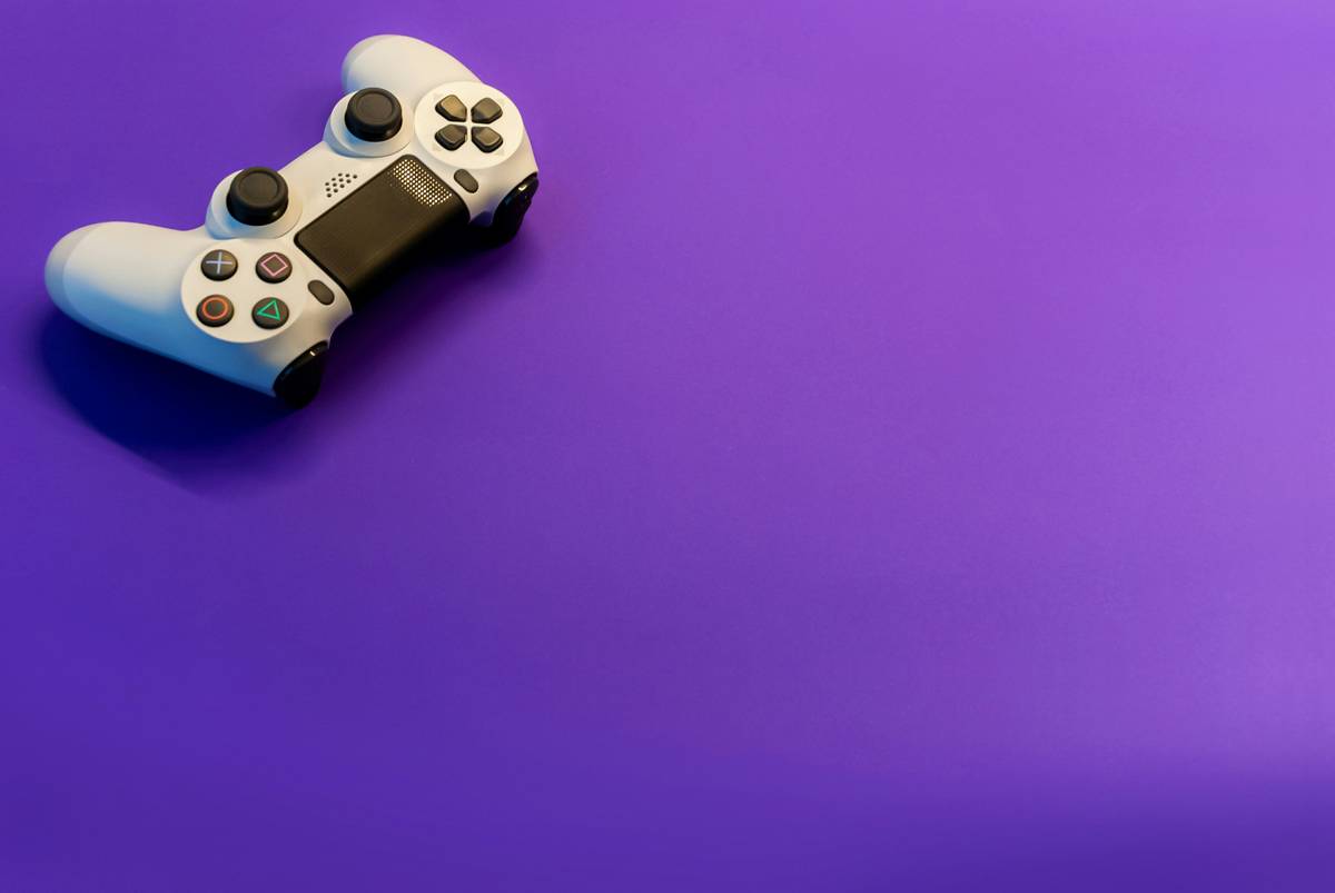 gaming controller evofox paired with SteamVR showing low latency metrics
