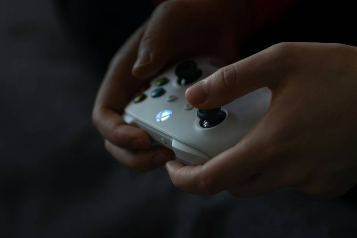 Gaming Controller Battery Life: 7 Proven Tips to Avoid Painful Mid-Game Shutdowns